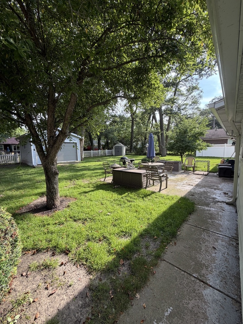7319 W 109th Place Property Photo 17