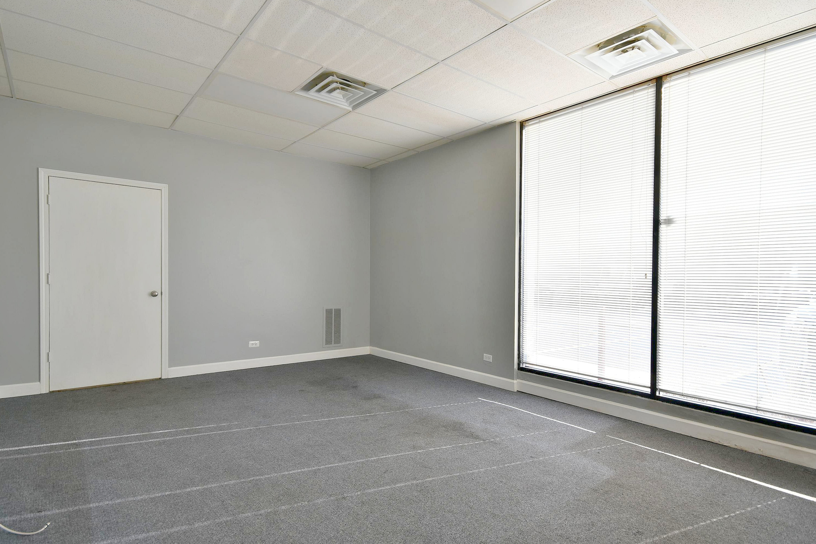 1254 Remington Road B Property Photo 4