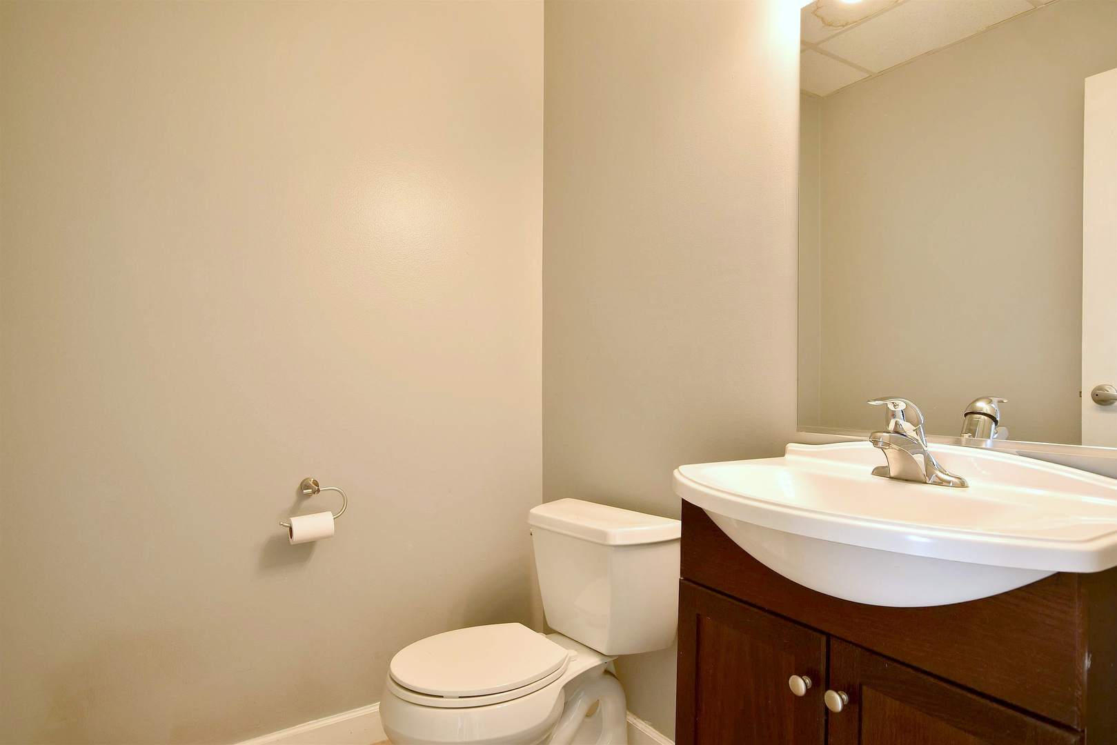 1254 Remington Road B Property Photo 18