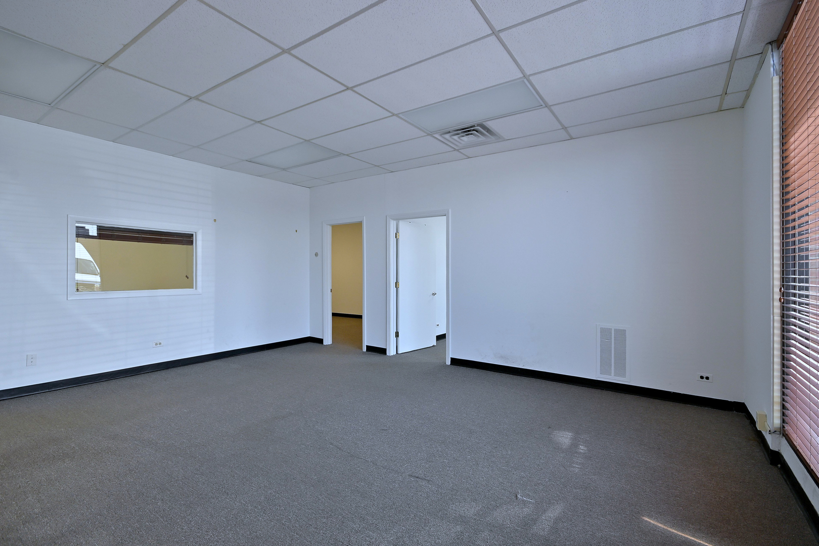 1238 Remington Road Property Photo 7