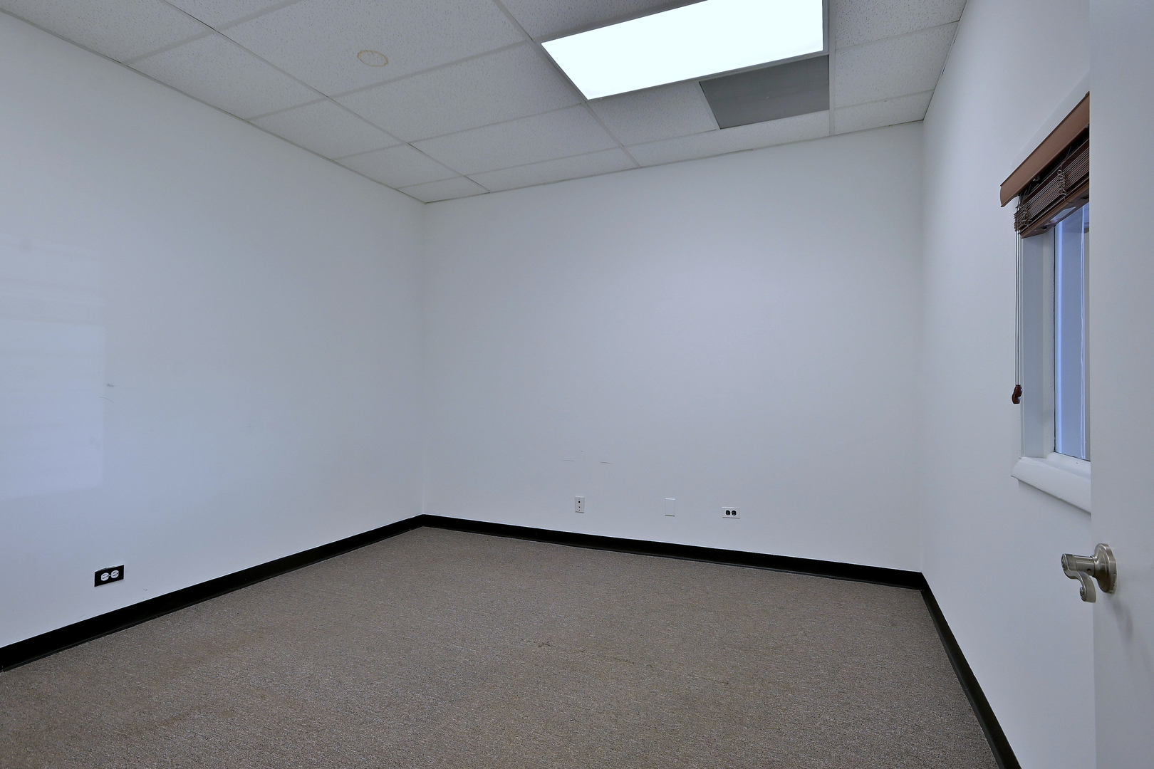 1238 Remington Road Property Photo 16