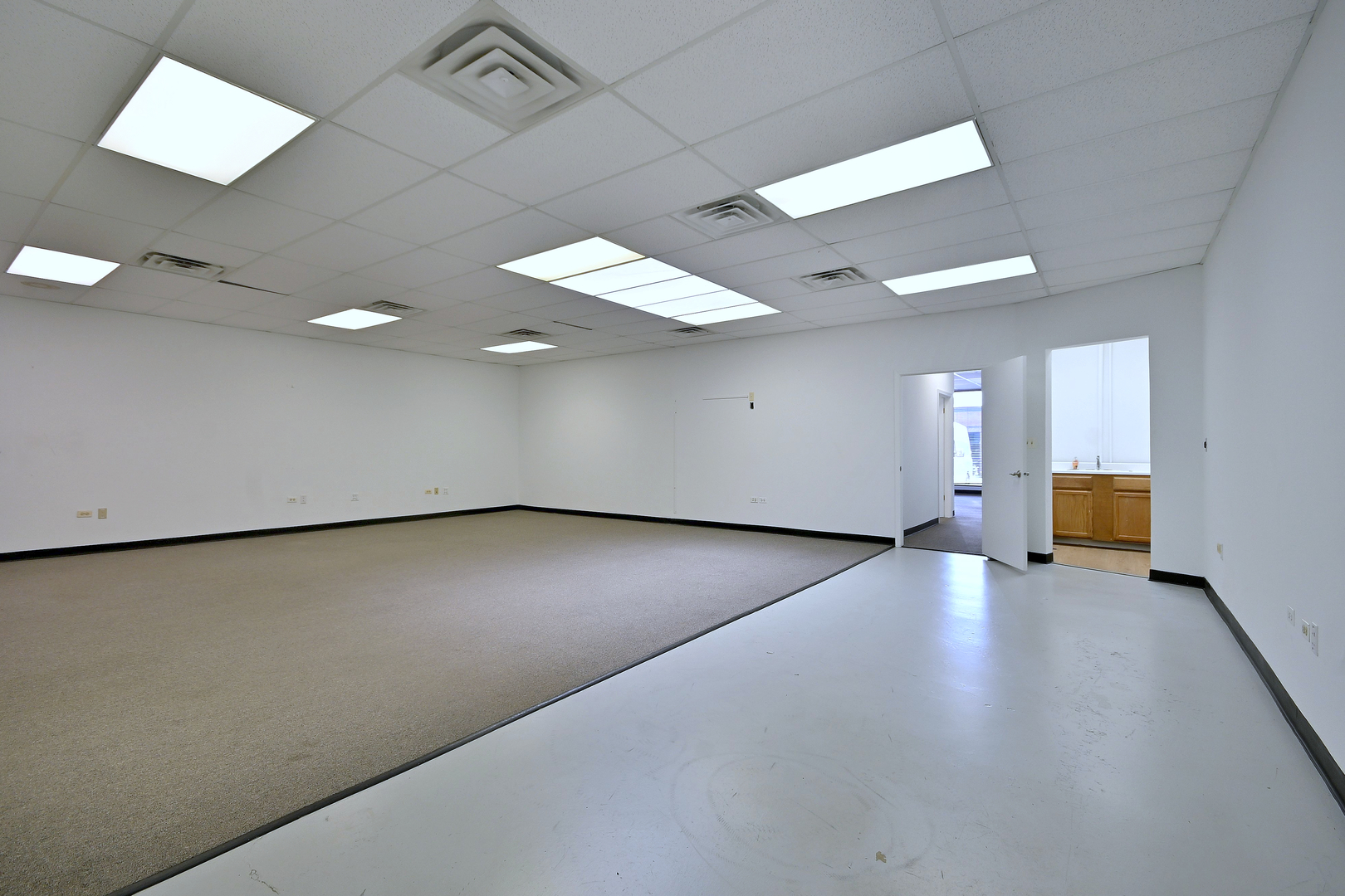 1238 Remington Road Property Photo 18