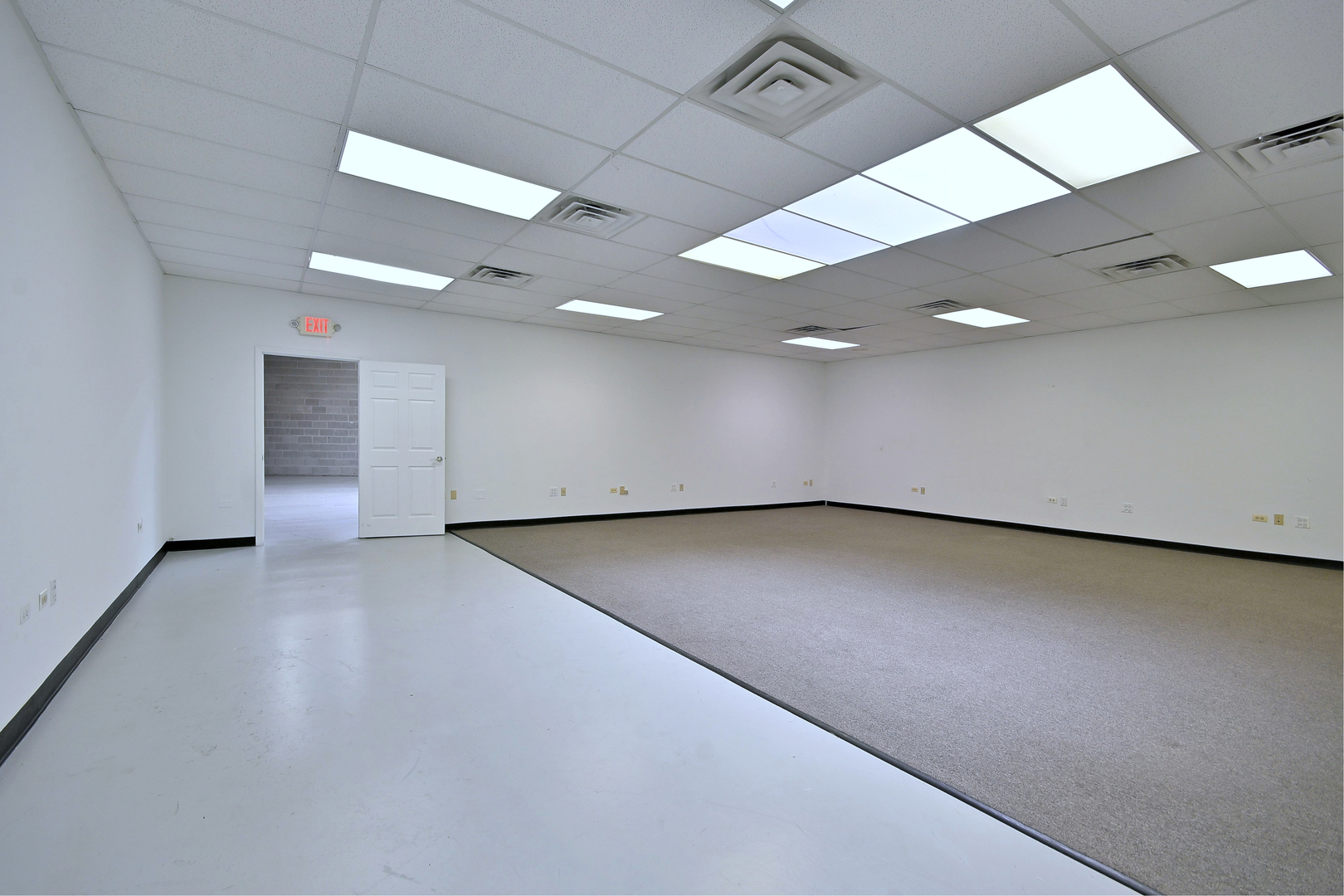 1238 Remington Road Property Photo 23