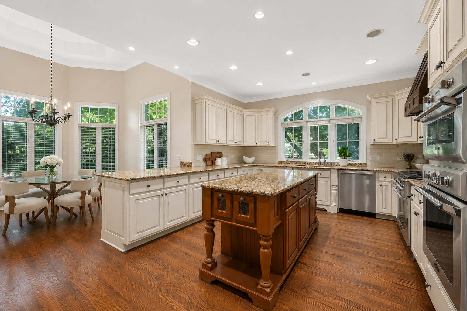 130 S Madison Street Property Photo 7