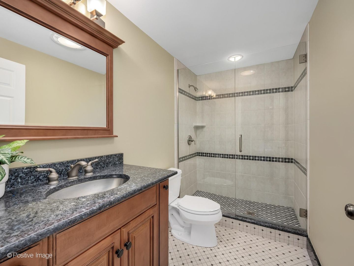 130 S Madison Street Property Photo 32
