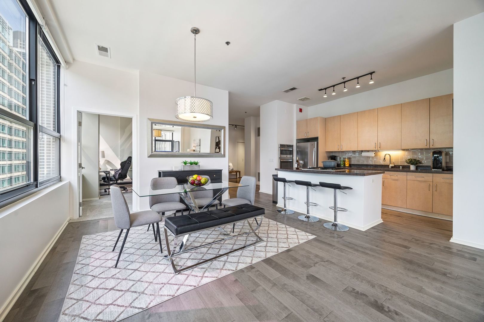 130 S Canal Street 803 Property Photo 5