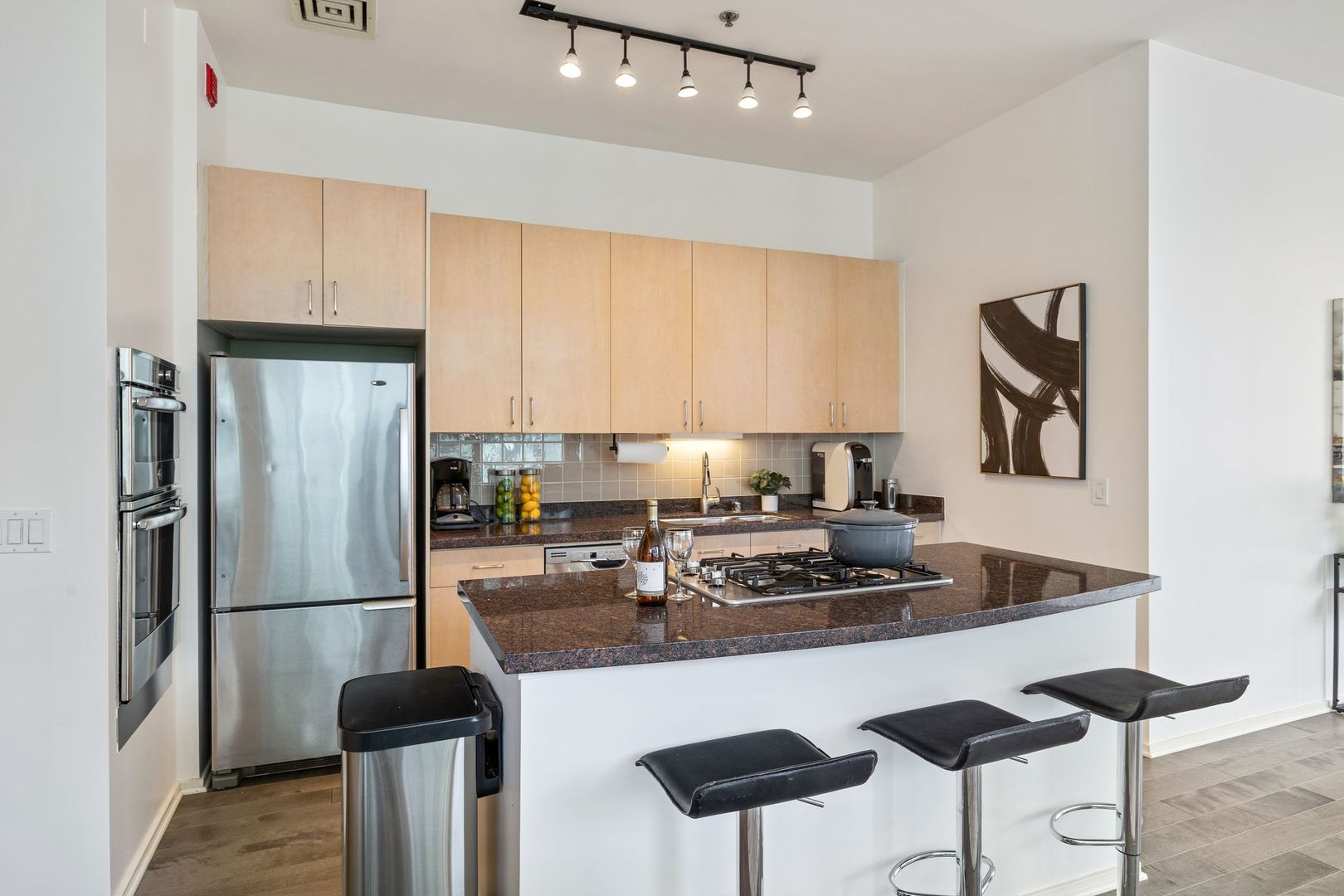 130 S Canal Street 803 Property Photo 7