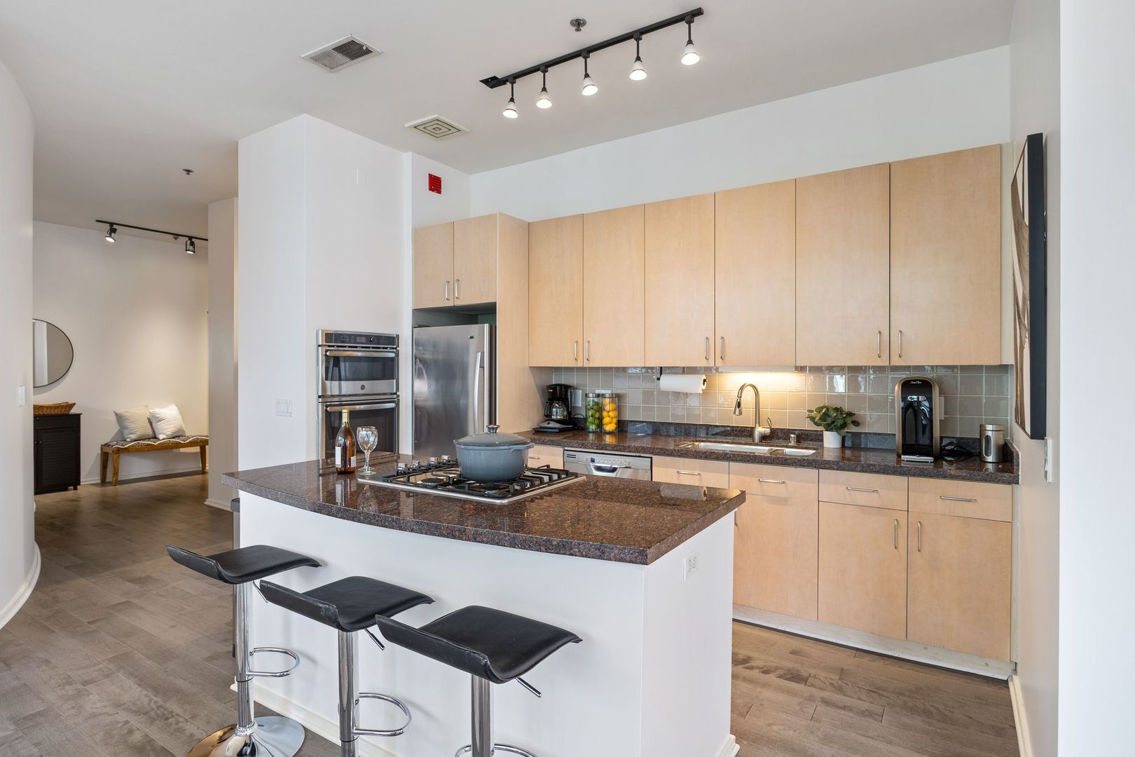130 S Canal Street 803 Property Photo 8