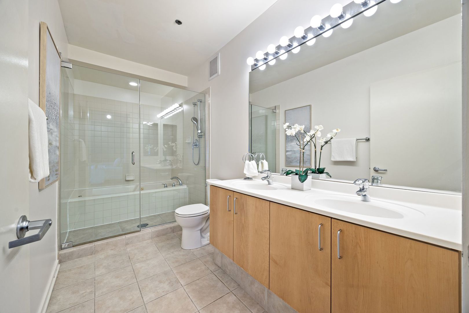 130 S Canal Street 803 Property Photo 16