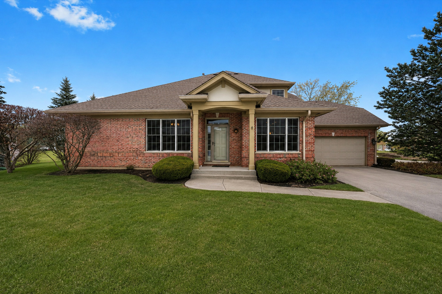 1553 Ashbury Place Property Photo 1