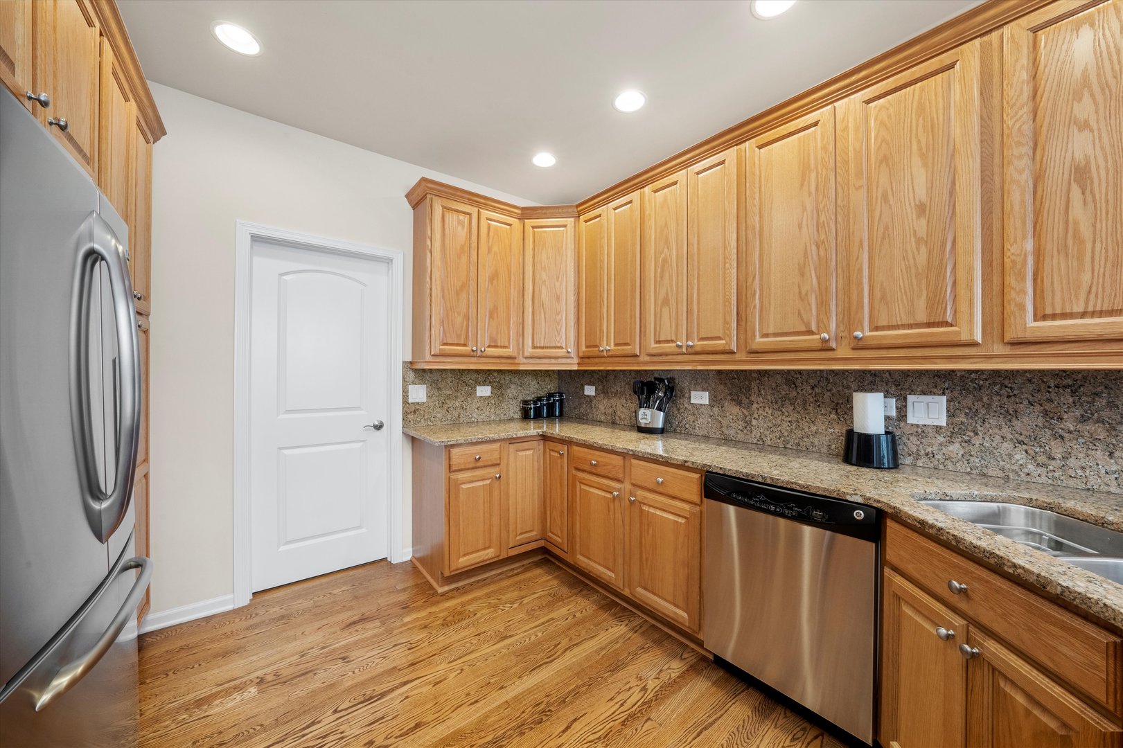 1553 Ashbury Place Property Photo 15