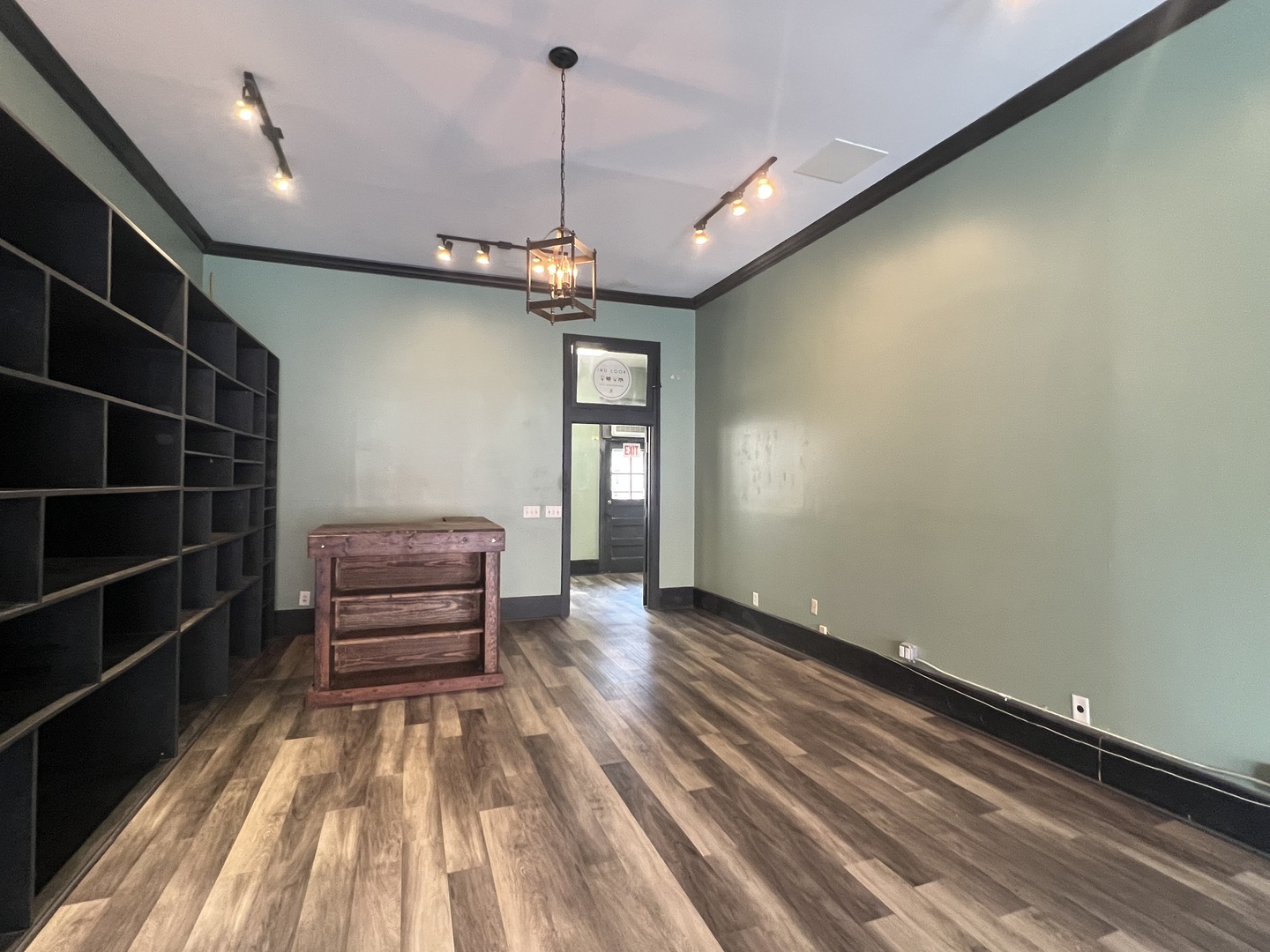 2546 Central Avenue Property Photo 4
