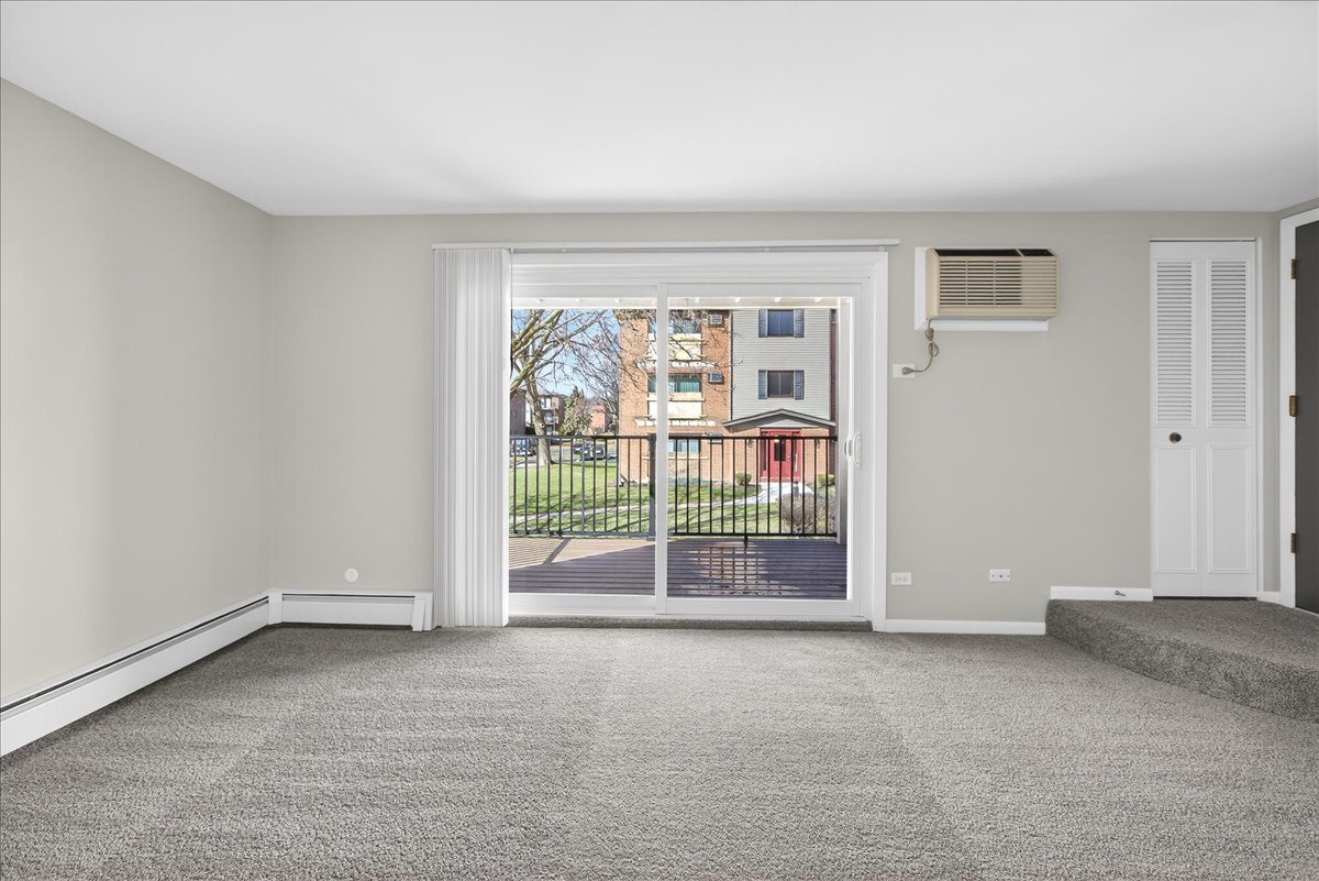 716 W 65th Street 6 Property Photo 8