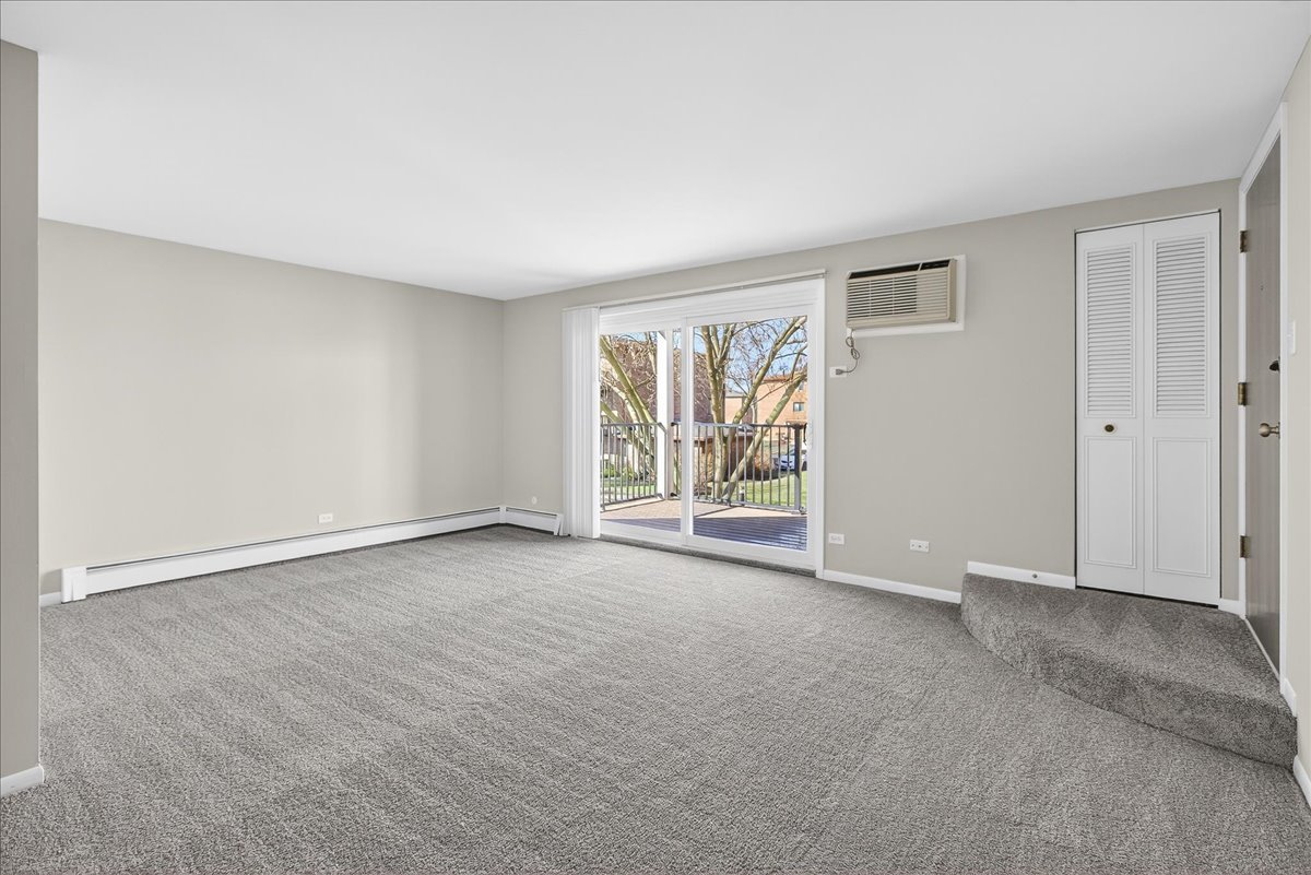 716 W 65th Street 6 Property Photo 12