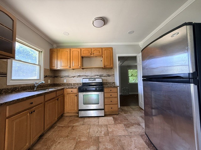 1045 W 104th Place Property Photo 4