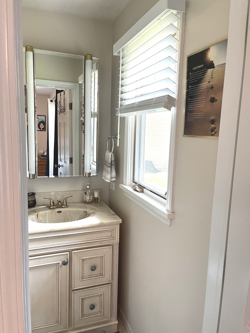 12700852 Property Photo 24