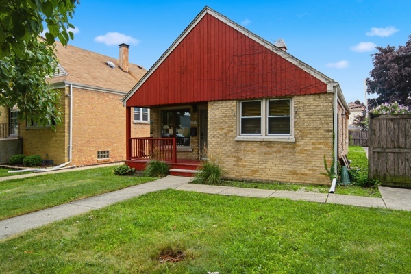 2213 Elm Street Property Photo 1