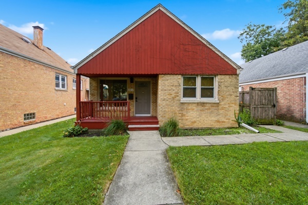 2213 Elm Street Property Photo 2