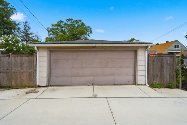2213 Elm Street Property Photo 18