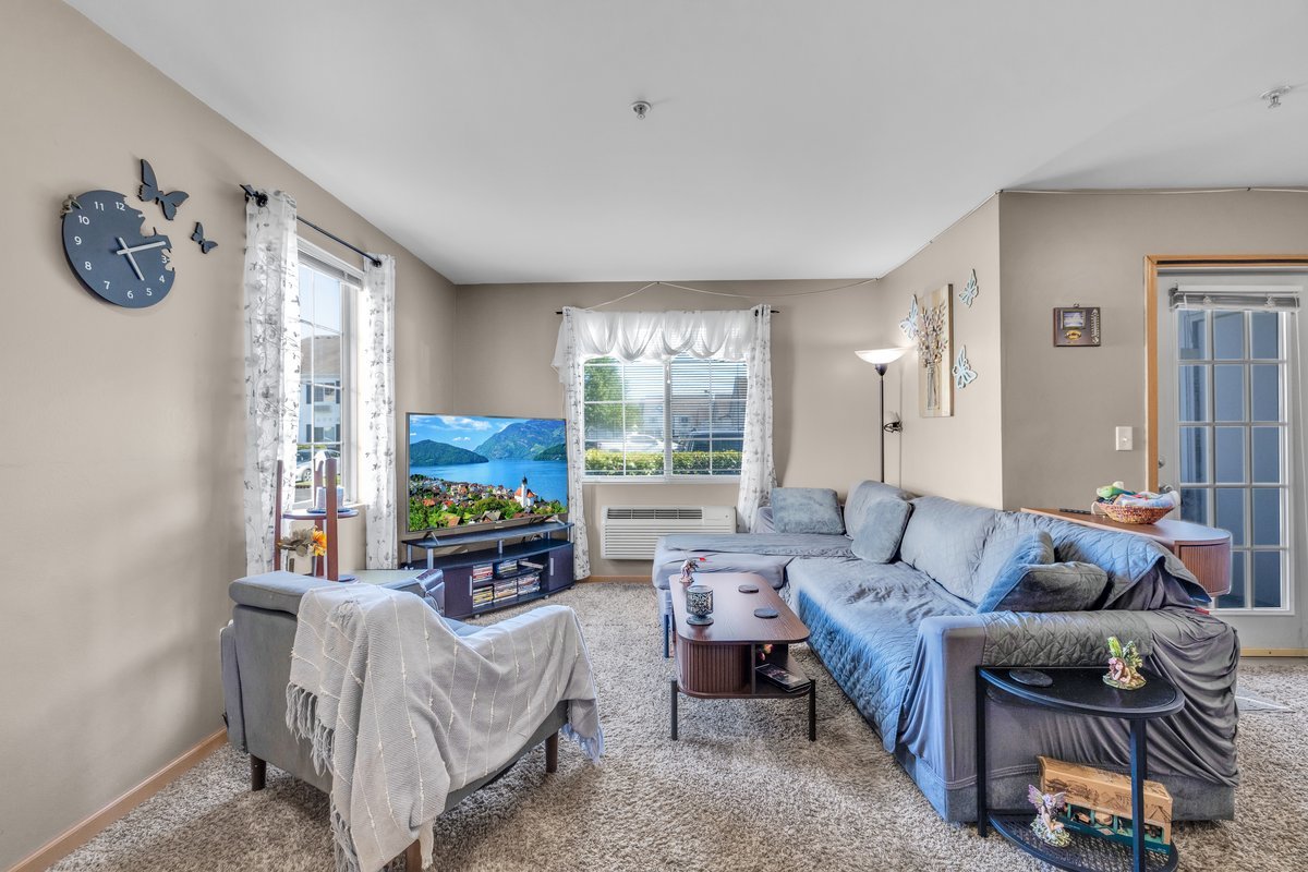122 Bertram Drive D Property Photo 6