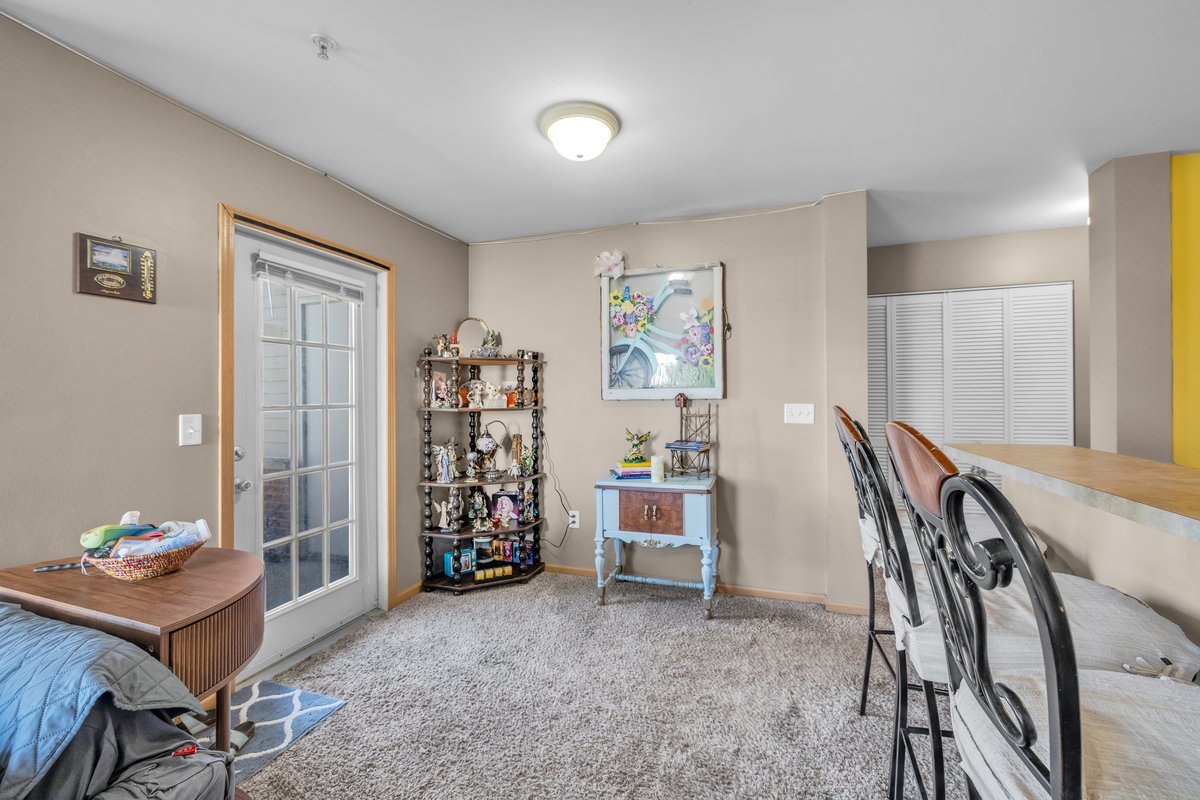 122 Bertram Drive D Property Photo 8
