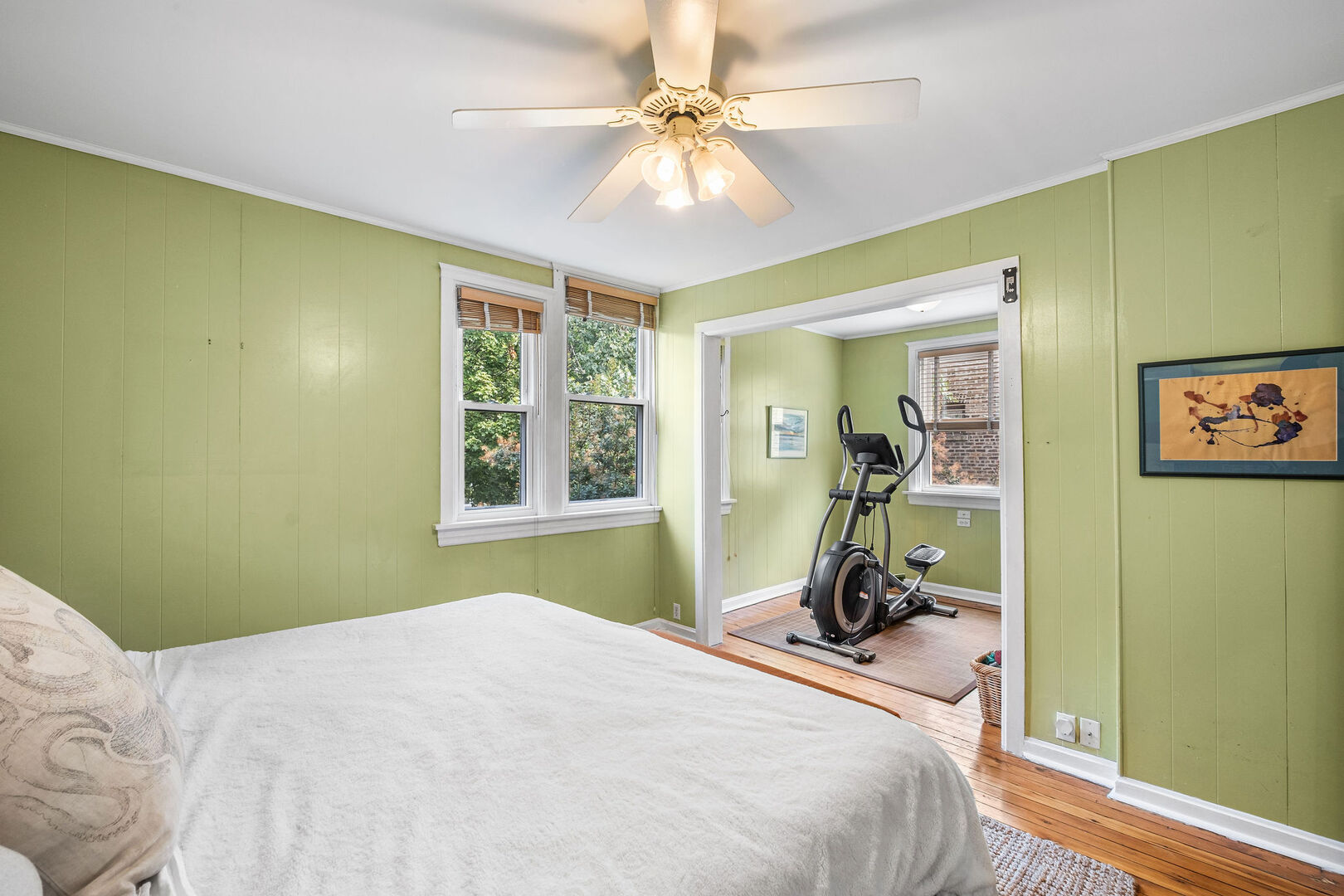 4454 N Kostner Avenue Property Photo 18
