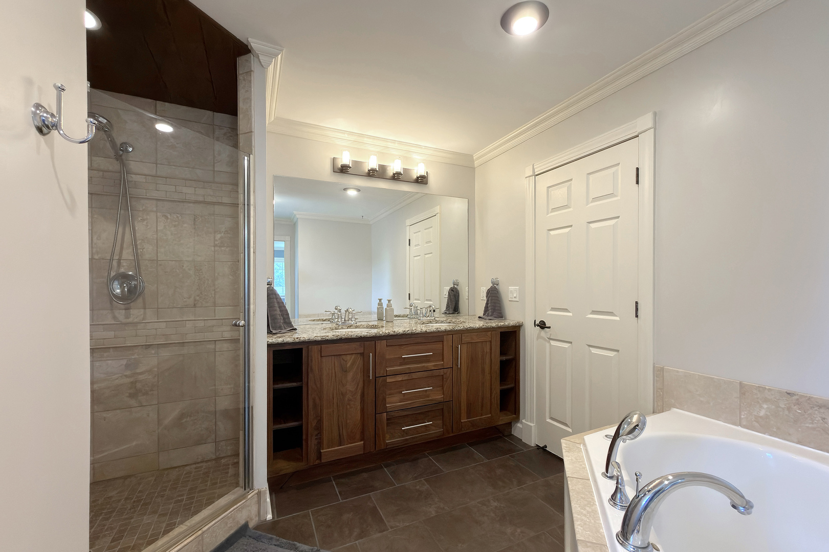 967 Cardiff Drive Property Photo 17