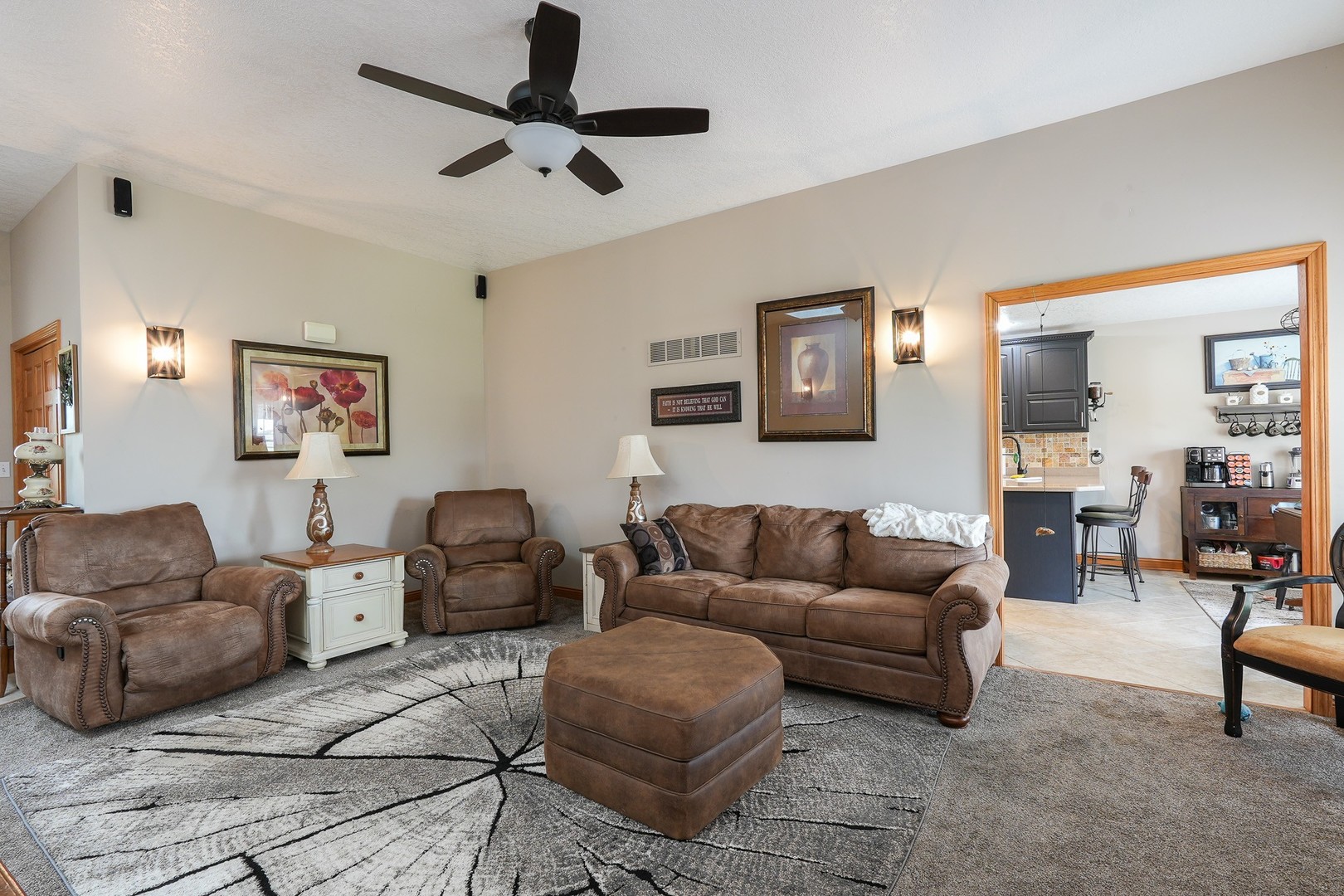 1385 N Westshore Boulevard Property Photo 3