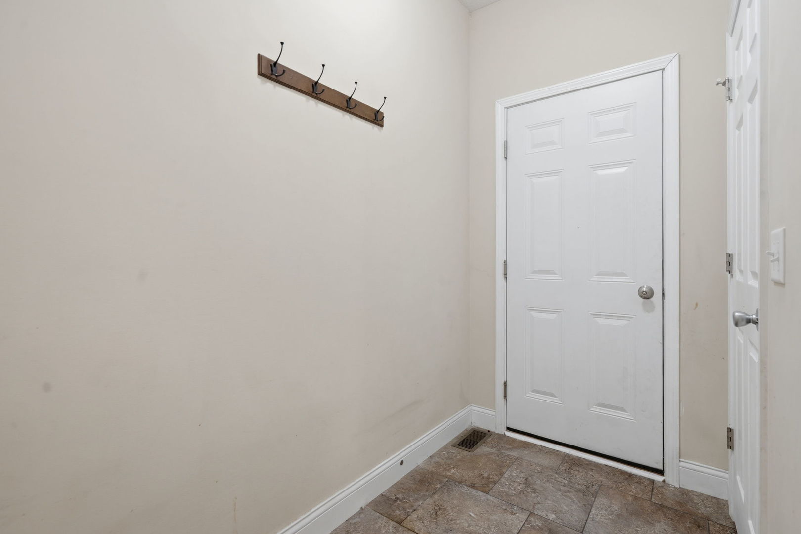11 Oakley Drive Property Photo 9