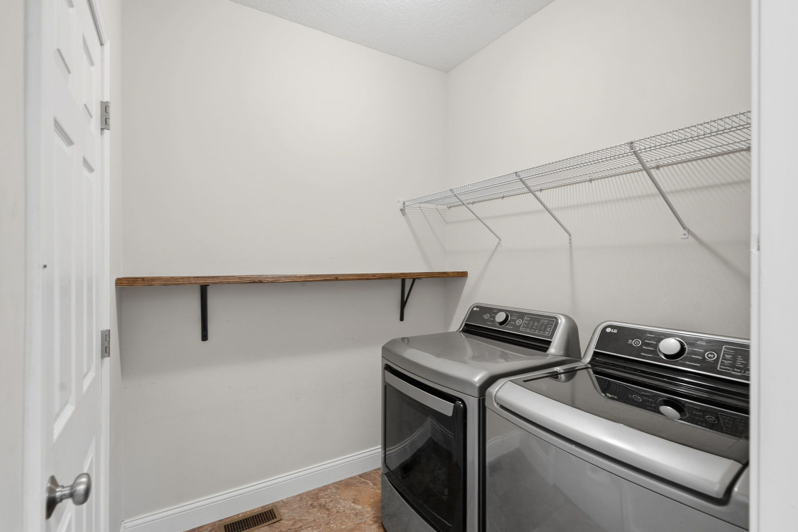 11 Oakley Drive Property Photo 18