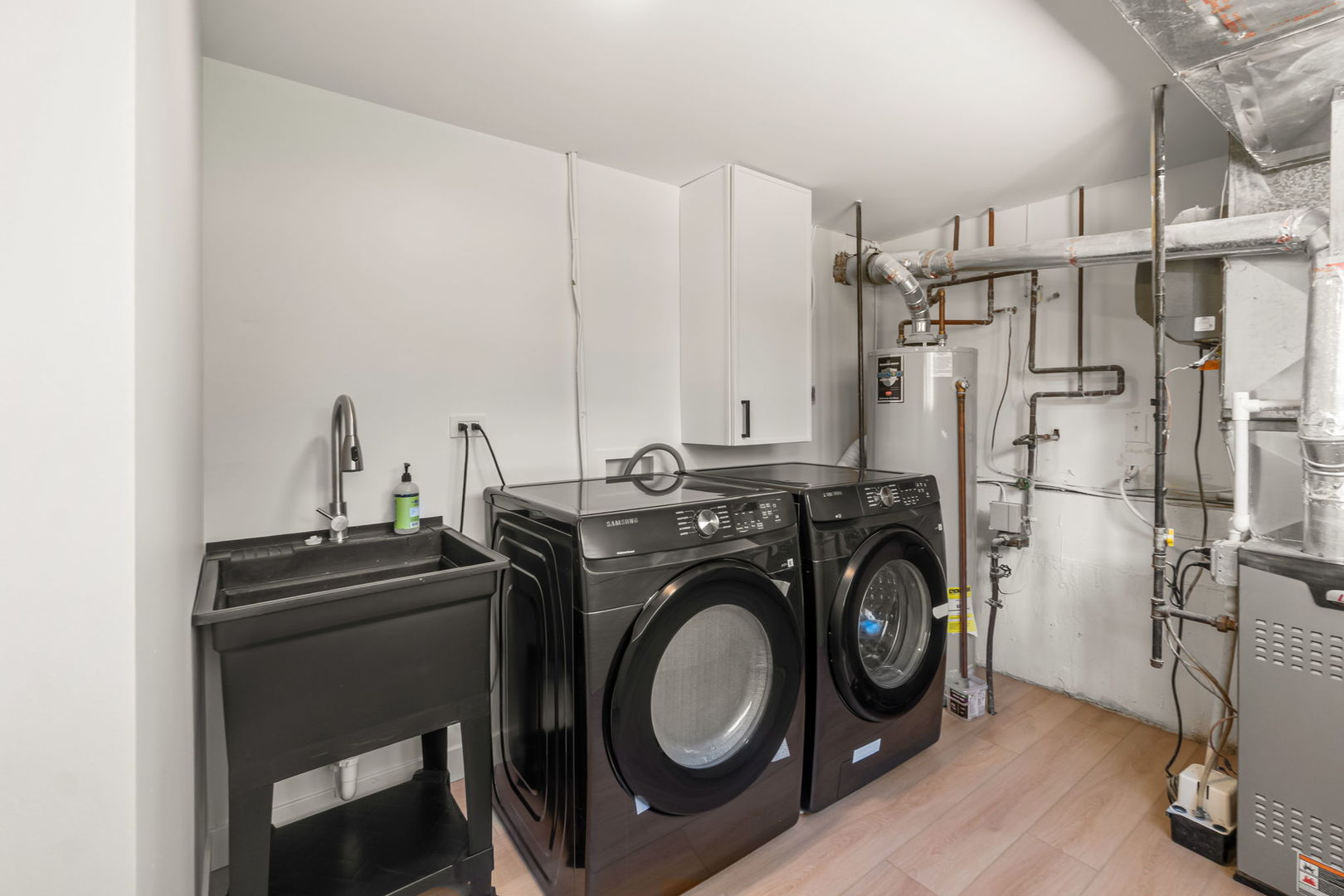 1206 Taft Avenue Property Photo 27