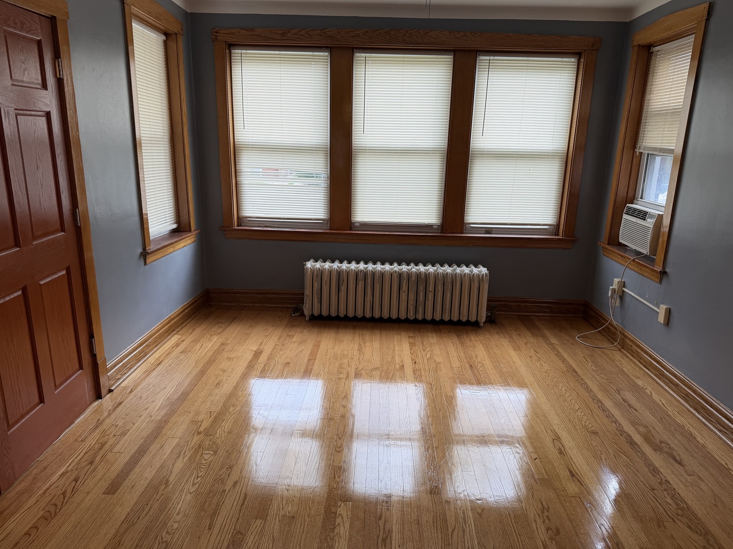 1618 S 50th Avenue Property Photo 3