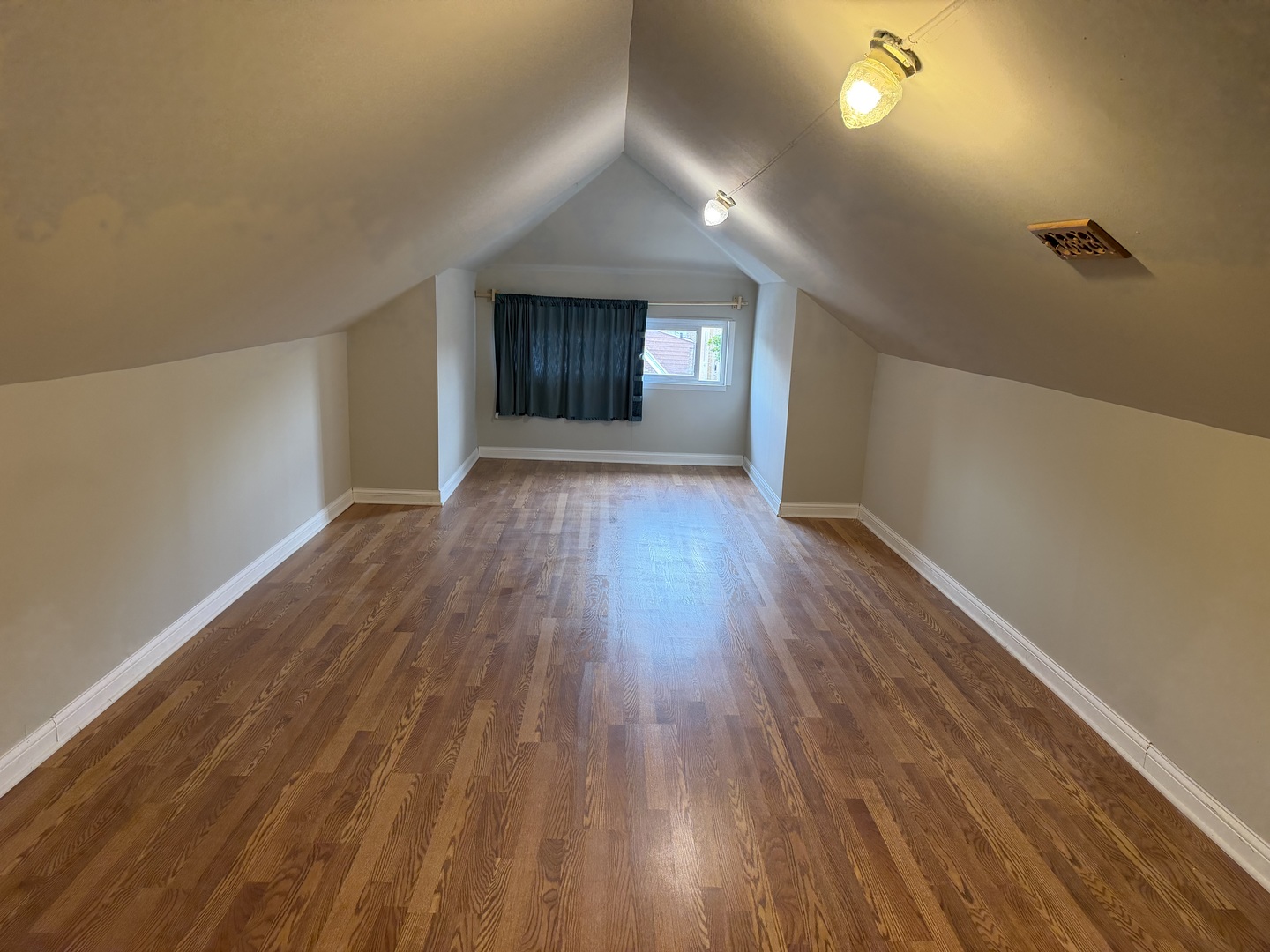 1618 S 50th Avenue Property Photo 38