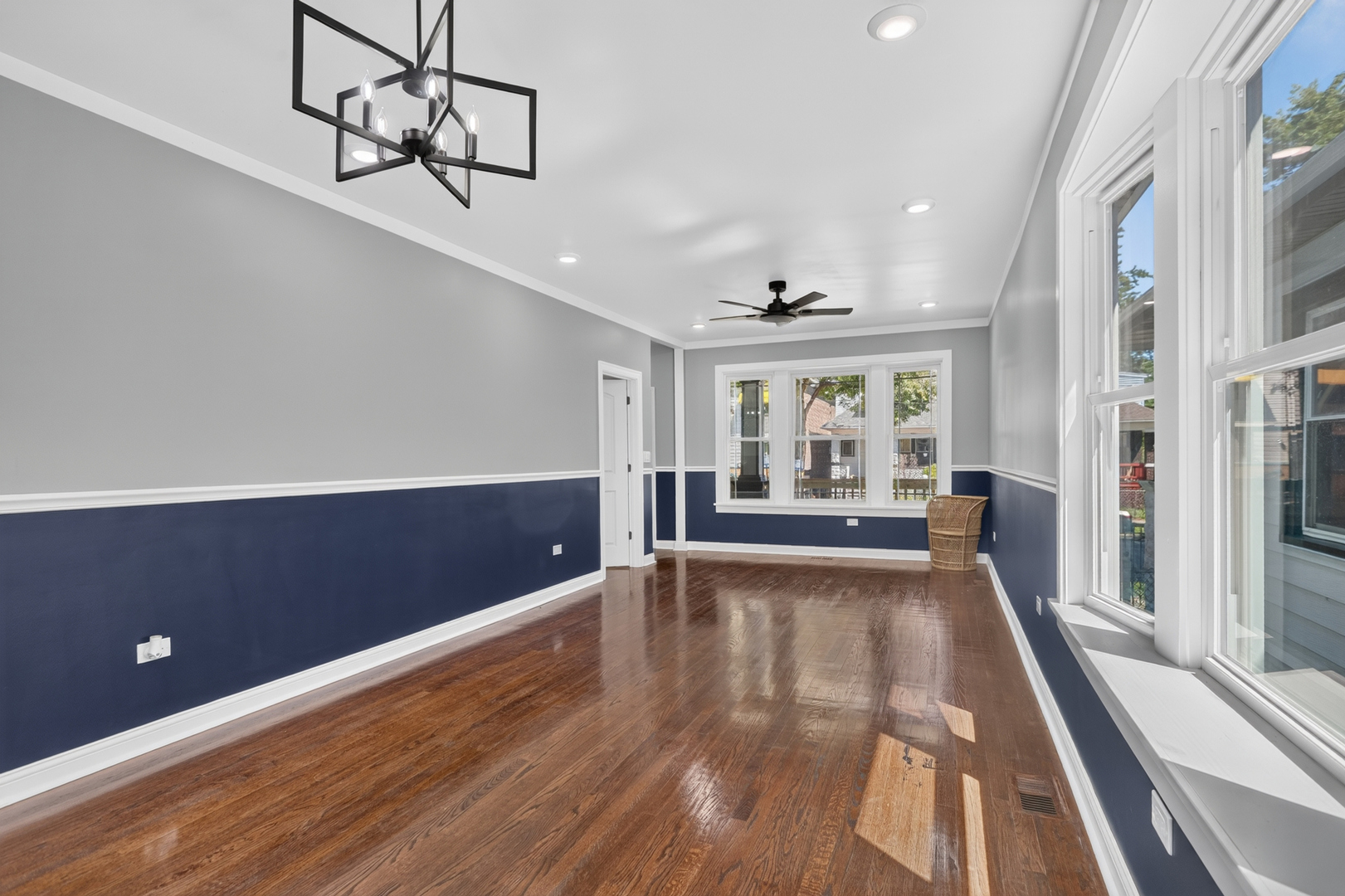 1519 W 73rd Street Property Photo 9