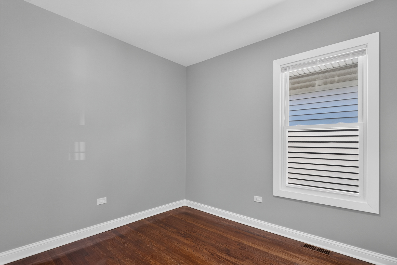 1519 W 73rd Street Property Photo 15