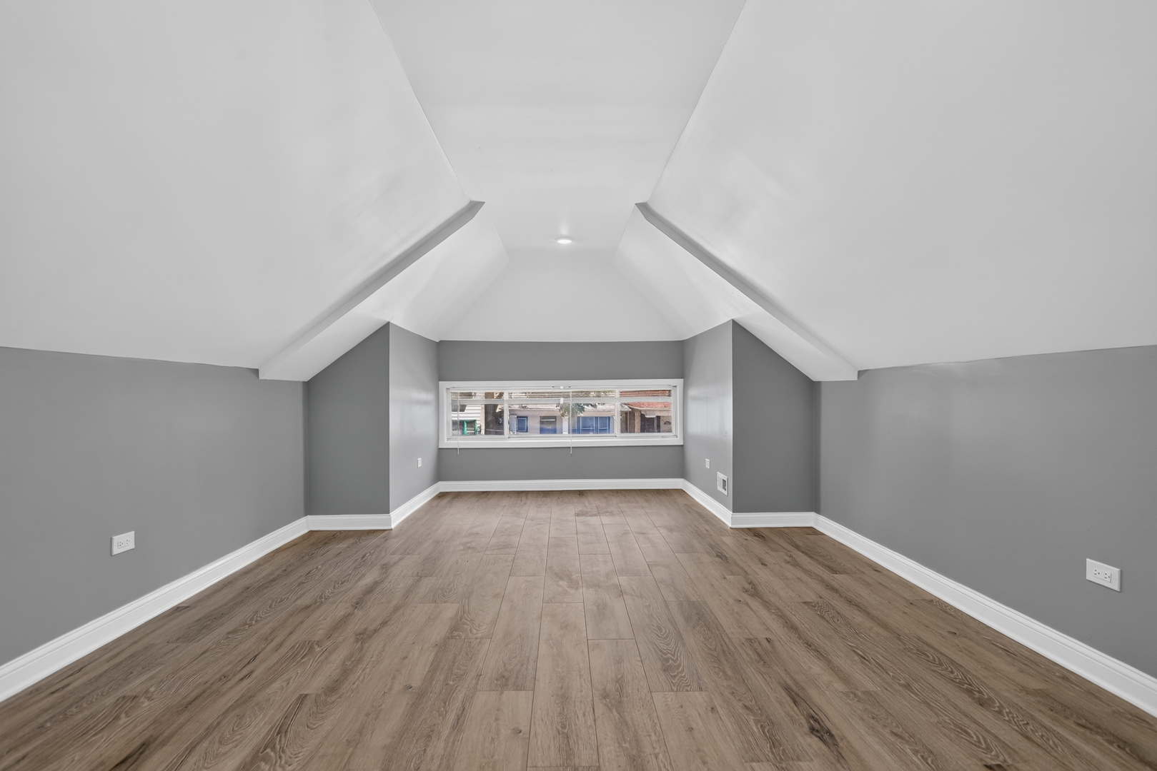 1519 W 73rd Street Property Photo 23