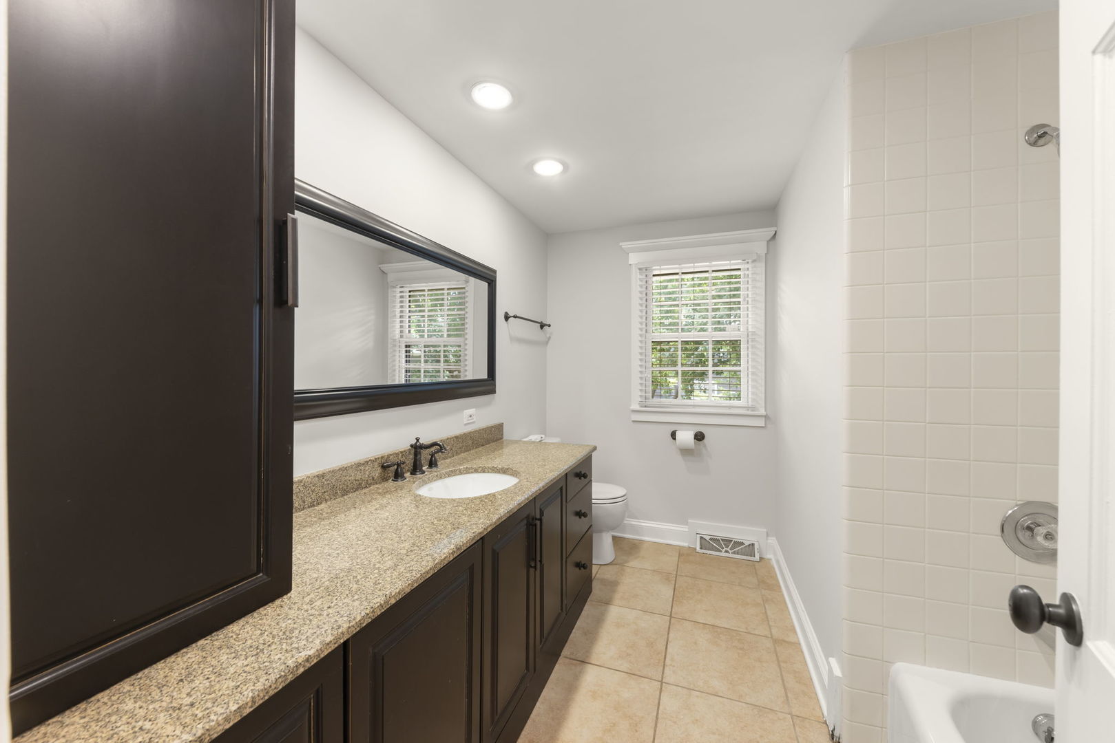 212 Tamarack Avenue Property Photo 20