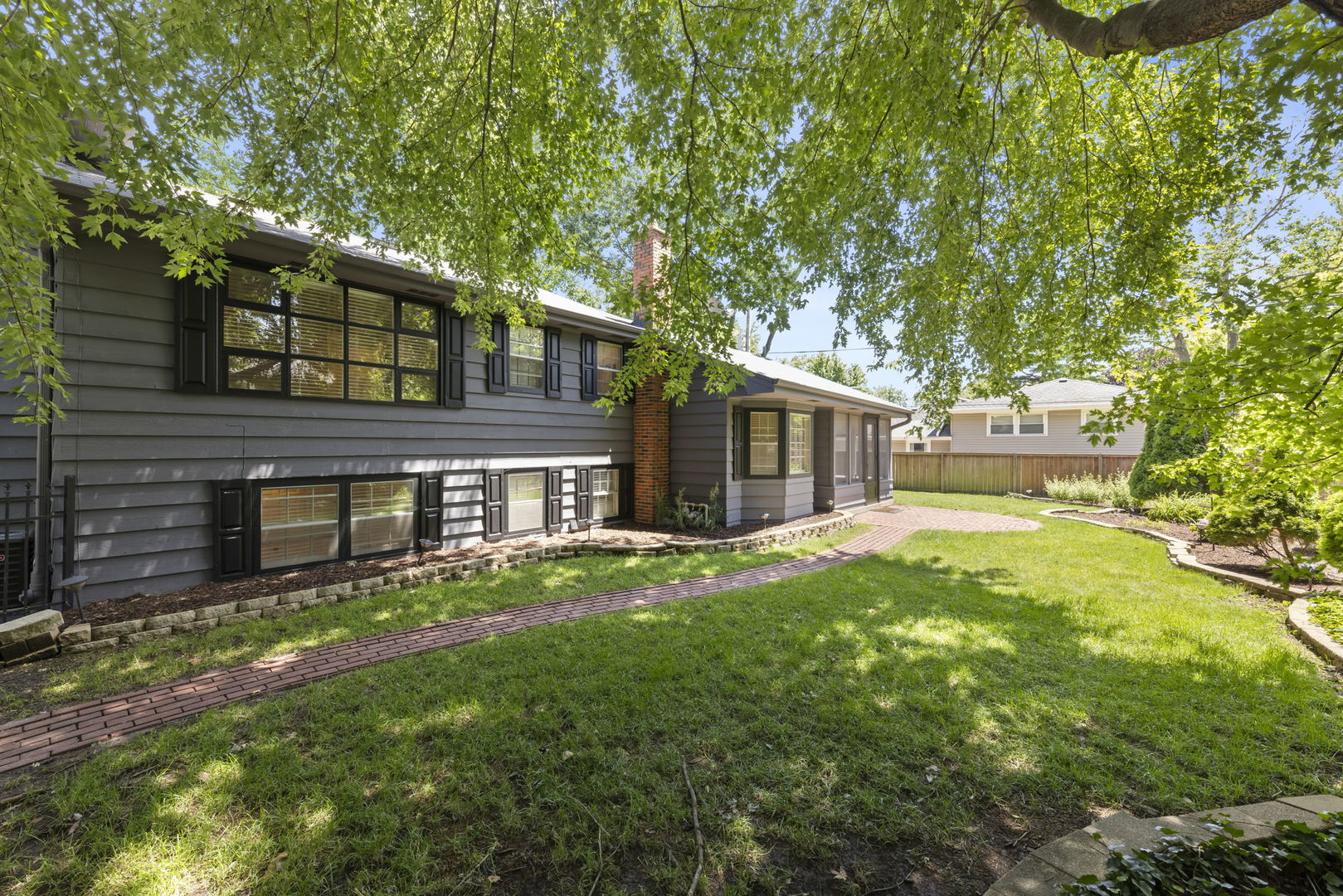 212 Tamarack Avenue Property Photo 29