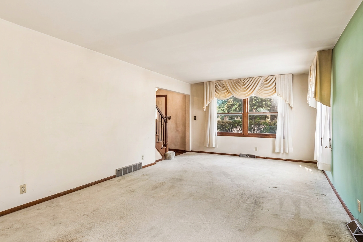 151 Muehl Street Property Photo 10
