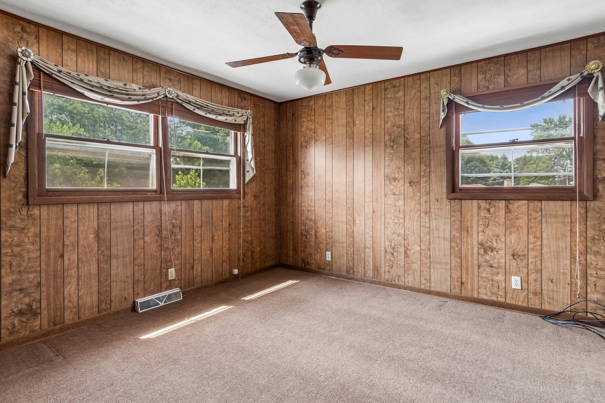 151 Muehl Street Property Photo 17