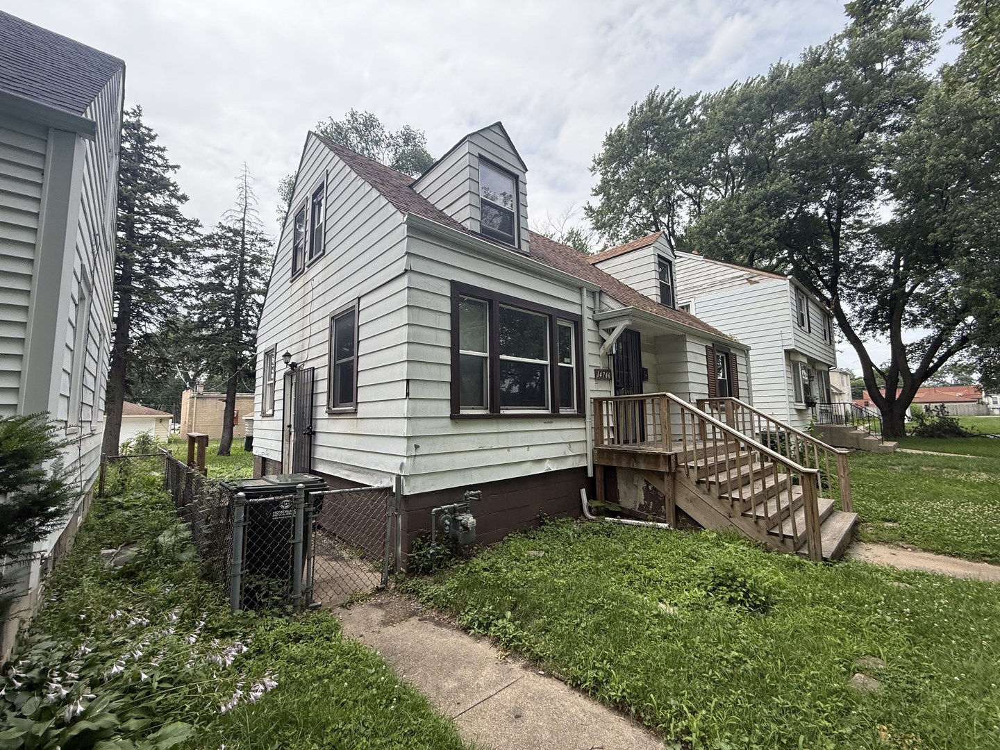 14746 Grant Street Property Photo 2