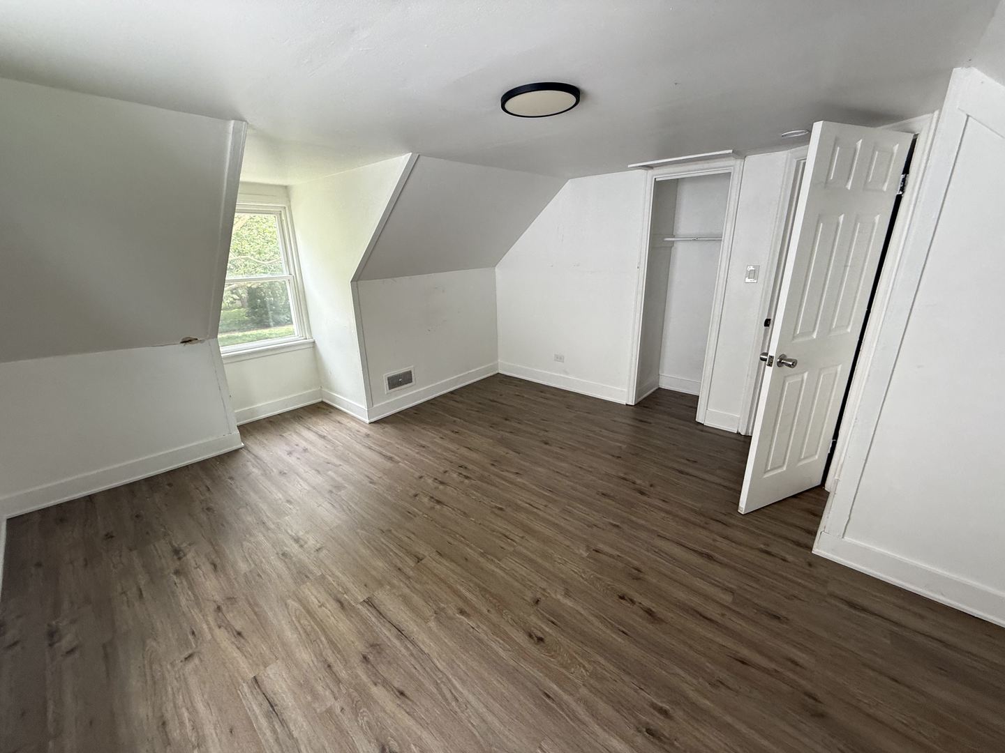 14746 Grant Street Property Photo 11