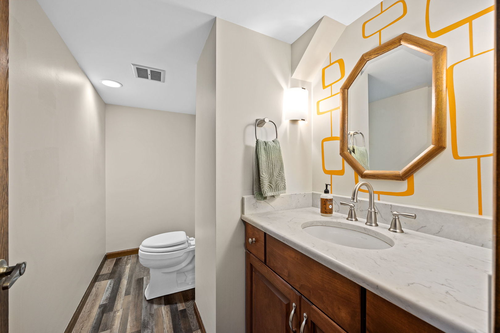 1112 Valencia Drive Property Photo 24