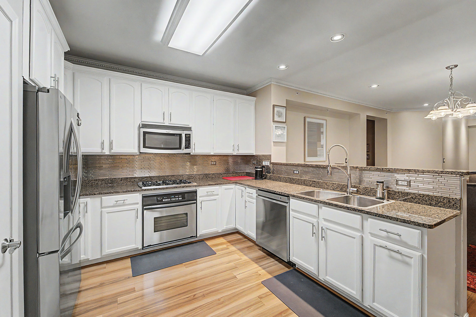 1379 Scarboro Road Property Photo 8