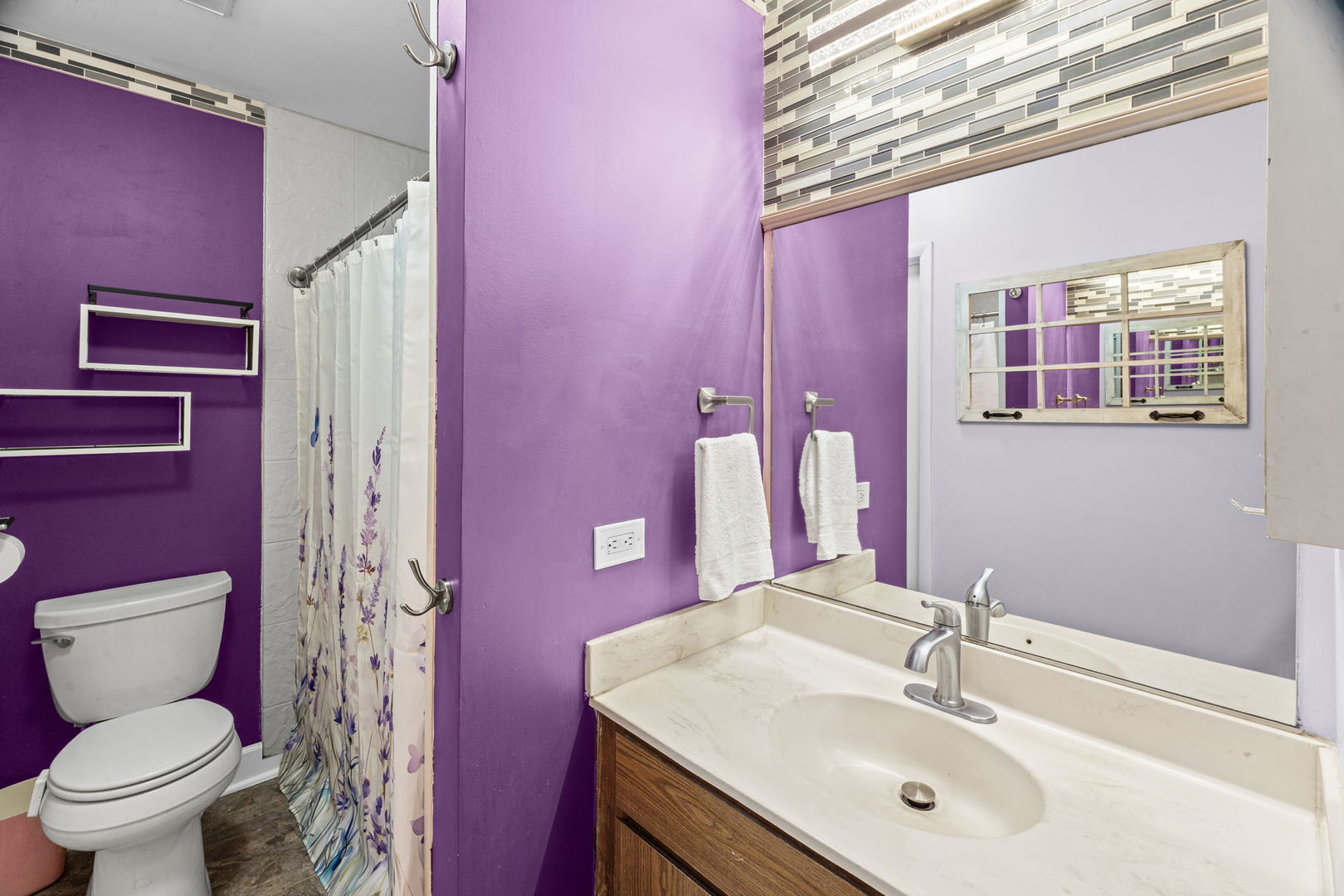 196 Grove Avenue B Property Photo 22