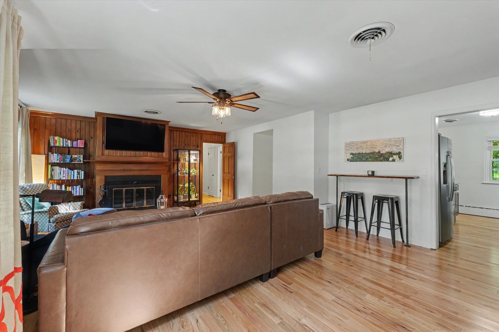 204 E George Huff Drive Property Photo 5