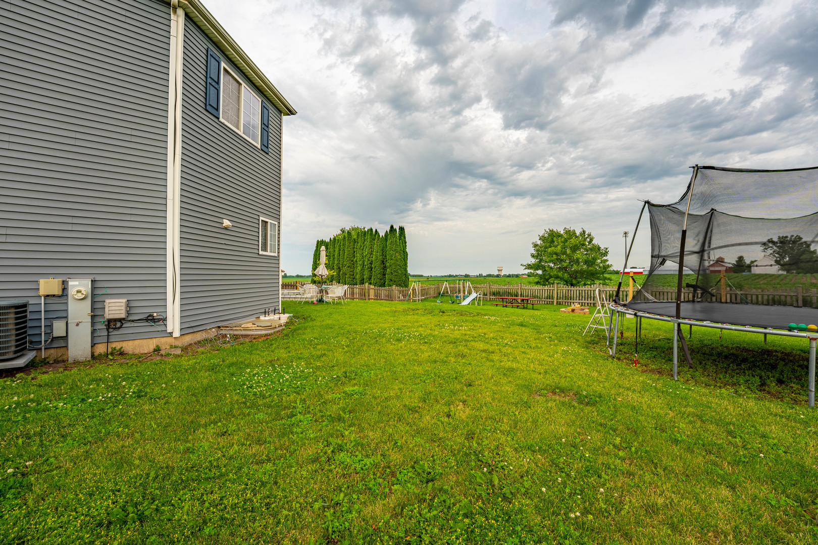 12 E Meadow Drive Property Photo 4