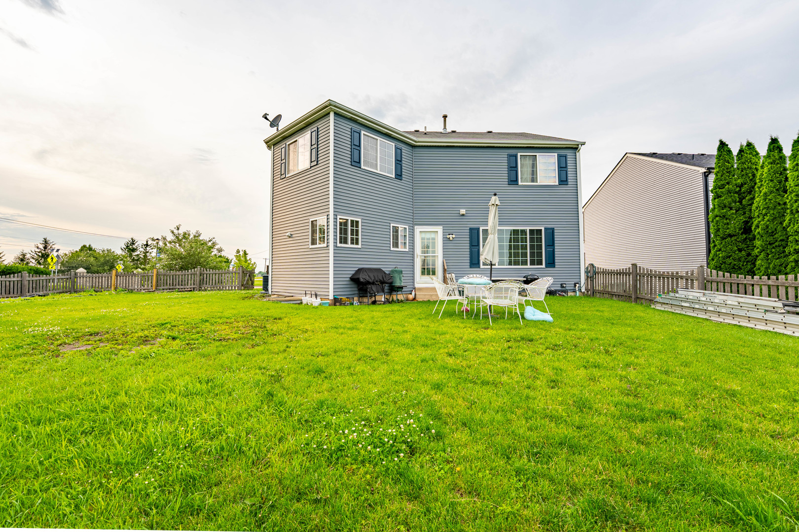 12 E Meadow Drive Property Photo 6