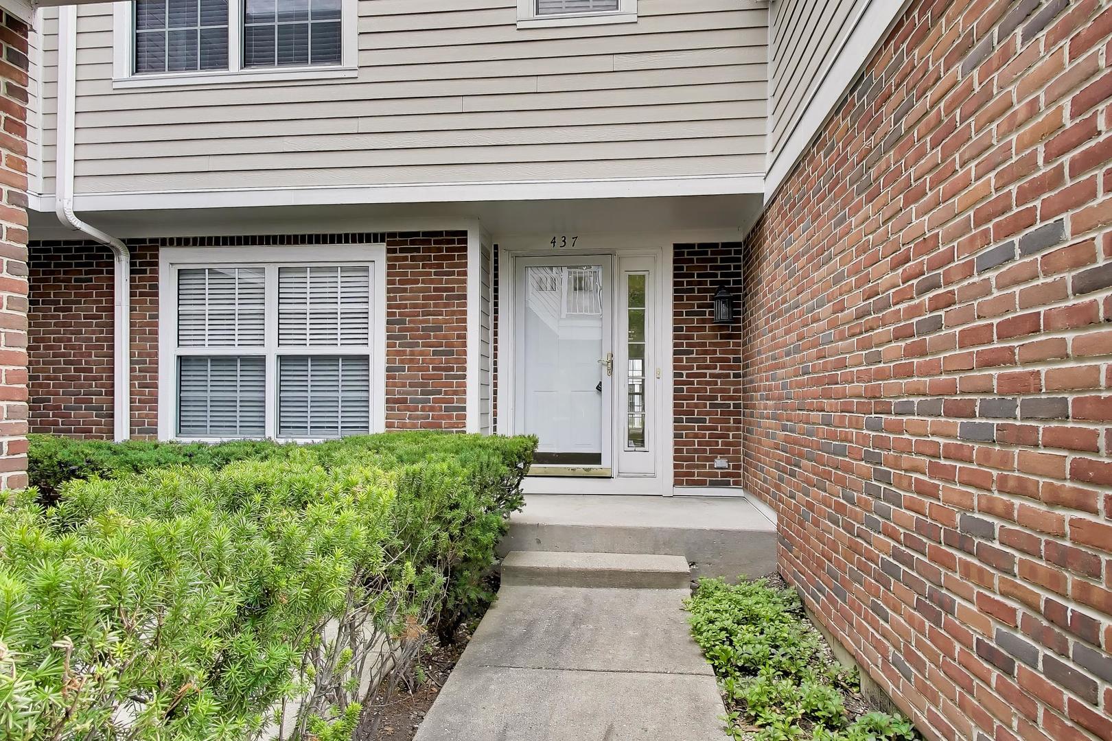 437 Grosse Pointe Circle 437 Property Photo 2