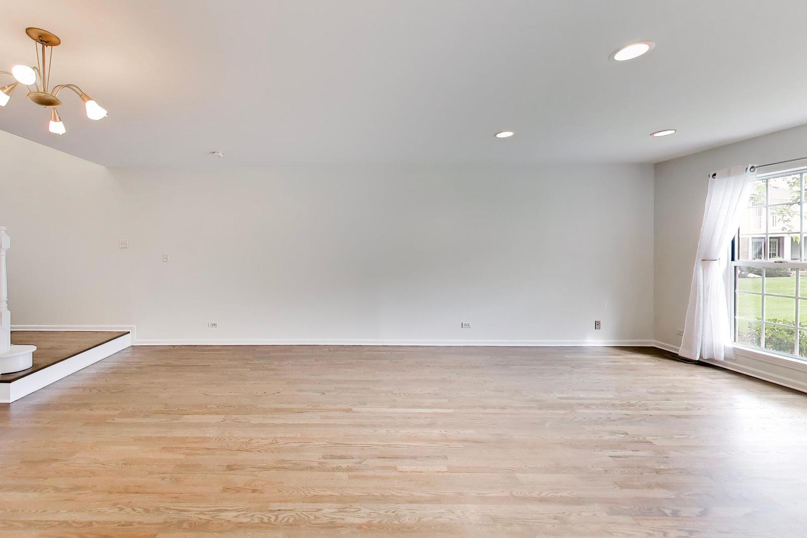 437 Grosse Pointe Circle 437 Property Photo 5